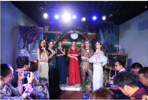 ＂午后時光·邂逅莫奈＂依波莫奈定制腕表新品發